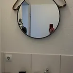 1 Naehe Uni Διαμέρισμα *