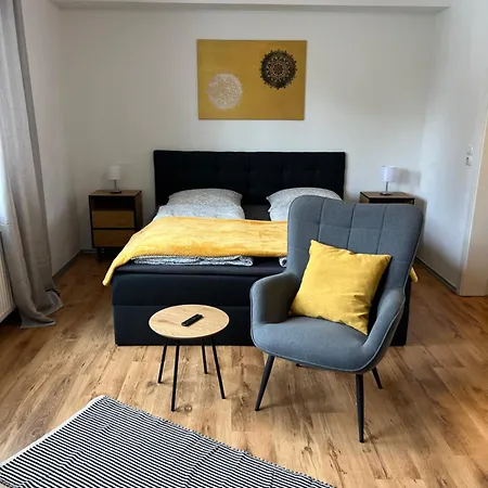 1 Naehe Uni Διαμέρισμα *