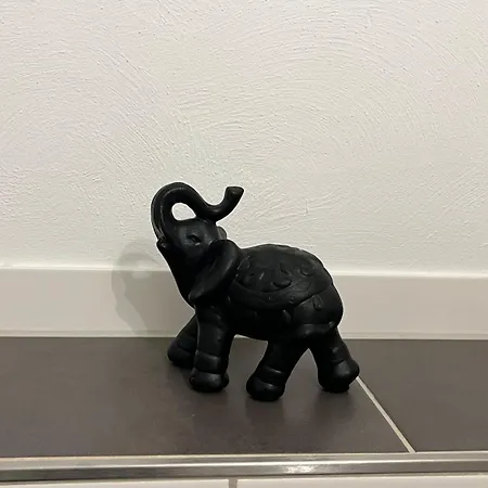 1 Naehe Uni アパート