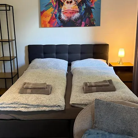 1 Naehe Uni Apartamento *