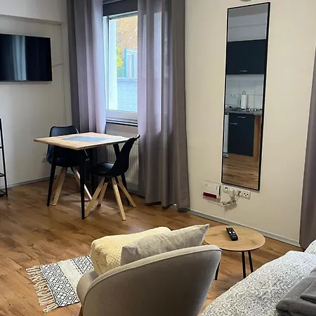 1 Naehe Uni アパート