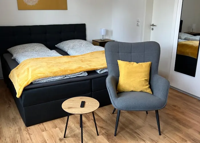 1 Naehe Uni Lejlighed *