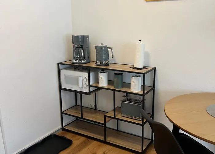 1 Naehe Uni Lejlighed