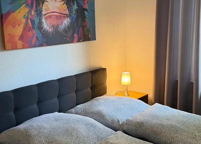 1 Naehe Uni Lejlighed *